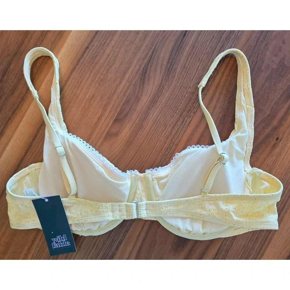 Wild Fable Yellow Eyelet Underwire Swimsuit Top Size L 12-14 NWT  Lace (249)